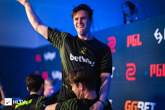 深入解析风暴英雄源氏在花村的战斗策略